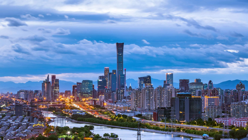 清晨的繁华城市图片