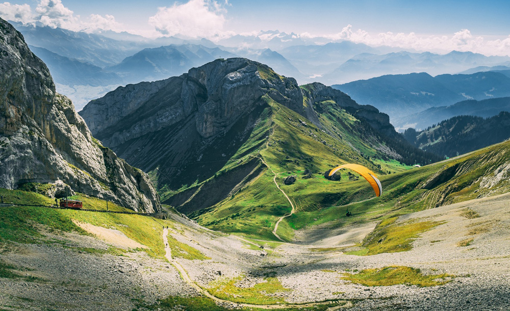 美不胜收的山间美景