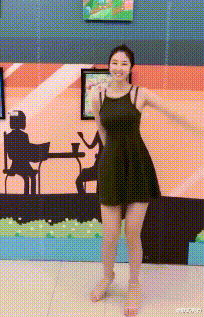 妹子舞美人美心情也美