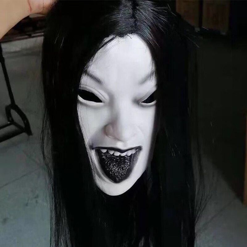 苍白恐怖的面具人，这张脸能把人吓死