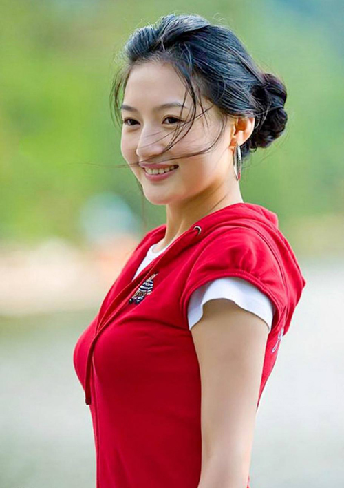 素颜美女的笑容很治愈人