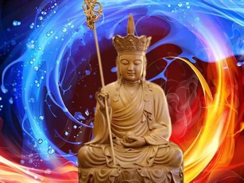 充满梦幻色彩的菩萨佛像