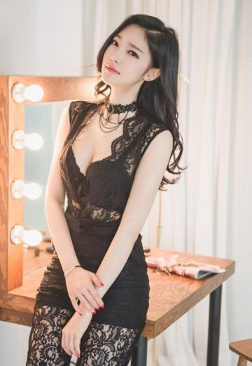 风情万种的性感美女